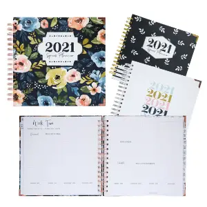 the spaces planner is perfect for monthly meal planning